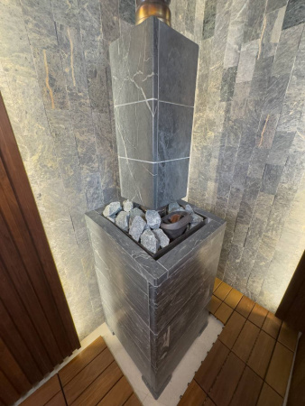 Печь чугунная "Атмосфера L" в облицовке "Талькохлорит" ПроМеталл